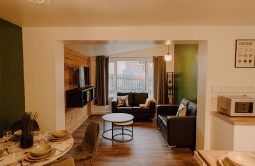 Sheffield Casa | Modern 6-Bed House Near City Centre with Parking & Fast WiFi