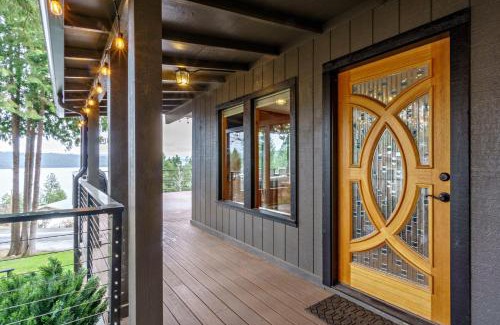 Worley Apartamento | Modern A-frame cabin in Cavebay for 14 guests