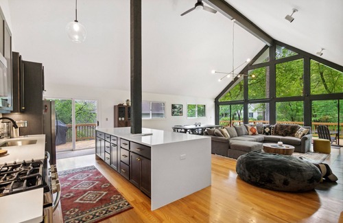 Fontana Casa | Modern A-Frame Cabin + Hot Tub + Golf Cart. Amenities Galore!