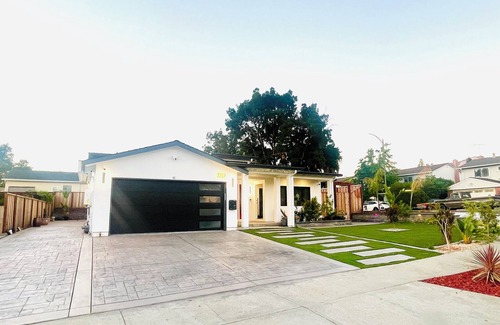 East San Jose Casa | Modern AC 2 Home in Silicon 2025