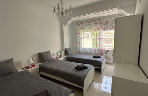 Gandia Apartamento | Modern and Bright 5 Bedroom Apartment Del Prado