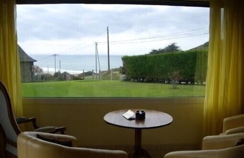 Erquy Villa | Villa moderna y luminosa con impresionantes vistas al mar. wifi