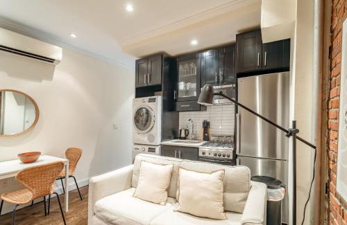 Upper East Side Apartamento | Modern and Charming 3BR 1BA Steps from Central Park