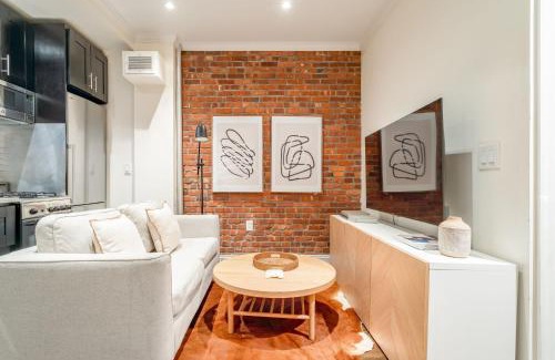 Upper East Side Apartamento | Modern and Charming 3BR 1BA Steps from Central Park