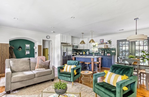 Atlanta Casa | Modern and clean home, quick access to attractions