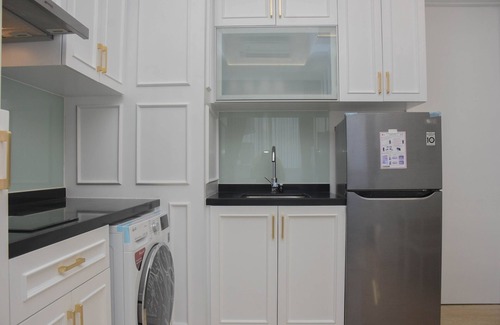 Cikini Apartamento | Modern And Comfy 2Br At Menteng Park Apartment