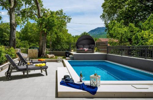 Dugopolje Casa | Modern and Cozy little House Mia