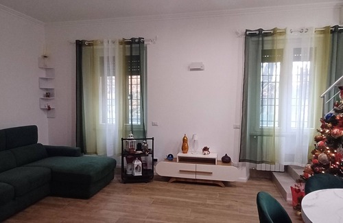 Prenestino-Centocelle Apartamento | Modern and functional central apartment, finely renovated.