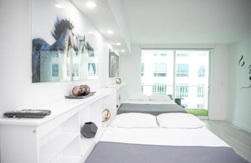 Brickell Apartamento | Modern and Luxurious Brickell Studio