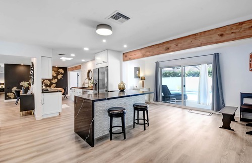 Racquet Club South Casa | Newly Renovated Palm Springs Oasis