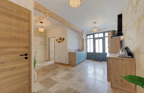 Langeais Casa | Modern and new gite at the foot of the Château de Langeais