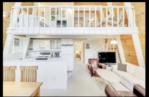 Carnelian Bay Cabina | Acogedora A-Frame Lake Tahoe Cabin
