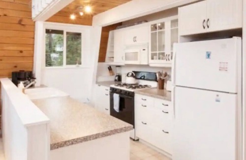 Carnelian Bay Cabina | Acogedora A-Frame Lake Tahoe Cabin
