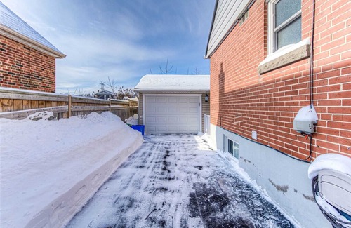 Rosedale Casa | Modern and Sanitized Large Cottage, Hot Tub, BBQ