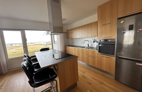 Kopavogur Apartamento | Modern and Spacious 2 bedroom apartment in Kópavogur, great view !