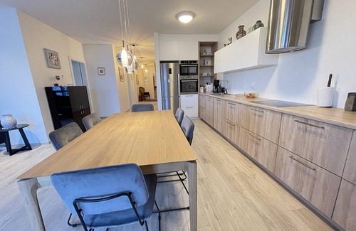 Kopavogur Apartamento | Modern and spacious 3 bedroom apartment in Kópavogur, centrally located.