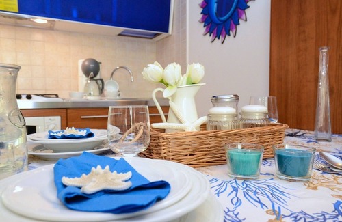 Bibione Lido del Sole Apartamento | Apartamento moderno y espacioso con jardín privado y piscina.