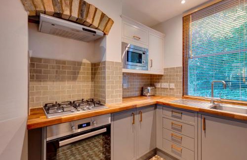 Cambridge City Centre Casa | Modern and Stylish Townhouse in City Centre Pass the Keys