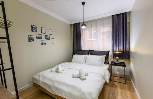 Maltepe Apartamento | Modern and Well Designed Apartment Near Public Transportation in Maltepe