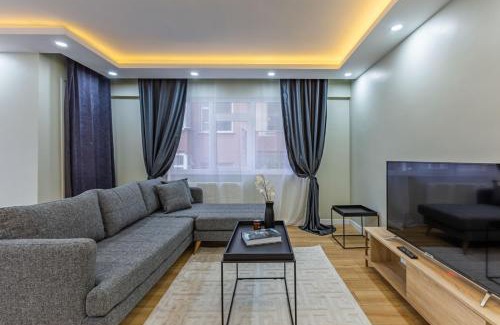 Maltepe Apartamento | Modern and Well Designed Apartment Near Public Transportation in Maltepe