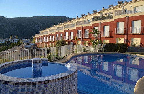 Pedreguer Casa | Casa de vacaciones moderna y bien equipada con impresionantes vistas cerca de Denia