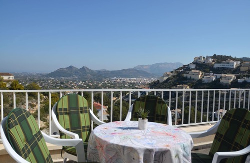 Pedreguer Casa | Casa de vacaciones moderna y bien equipada con impresionantes vistas cerca de Denia