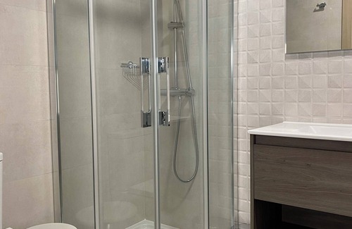 Carrizo De La Ribera Apartamento | Apartamento moderno en Carrizo de la Ribera