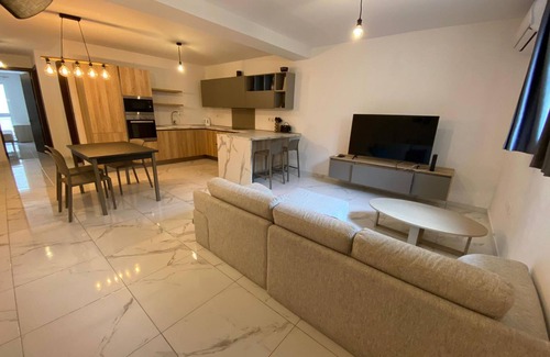 Gzira Apartamento | Modern Apart Heart Of Sliema V122