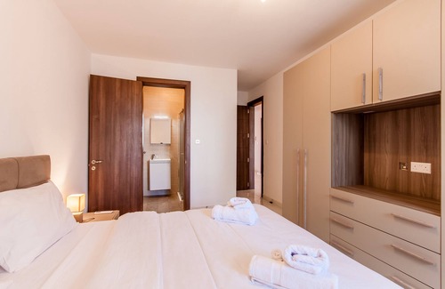 Gzira Apartamento | Viani Modern Apart N4 - Heart of Sliema