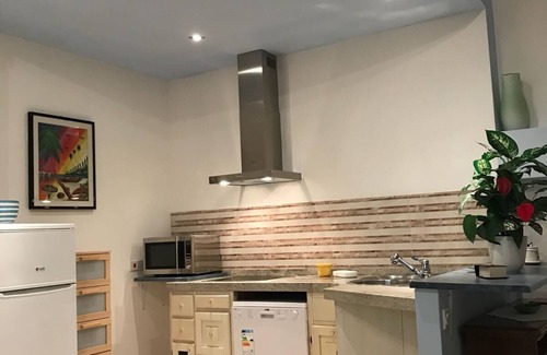 Madliena Apartamento | Apartamento en villa con vista al mar wifi gratuito.