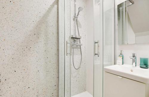 Centre Apartamento | Modern Apartment - 1BR-4P - Near Paris