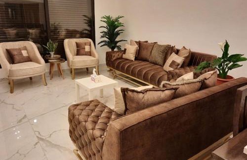 Amman Apartamento | Modern Apartment, 3-Bedroom, Guest Room, 3-Bathrooms, with AC in the Heart of Amman