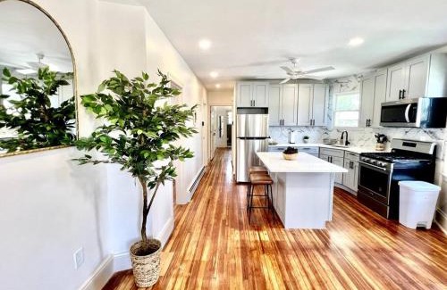 Port Richmond Apartamento | Modern Apartment - 3 Bedrooms, 2 Bathrooms
