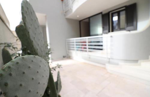 Otranto Casa | Modern Apartment “casa Giuditta Deluxe A Otranto” Wi-fi & Balcony