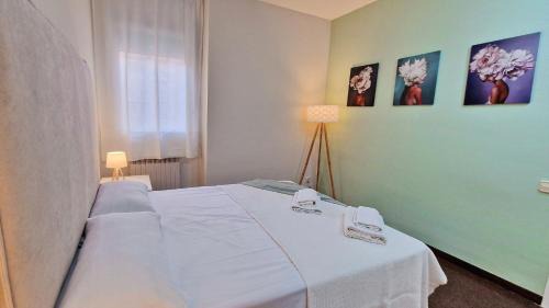 Les Corts Apartamento | Modern apartment close to the Camp Nou Stadium