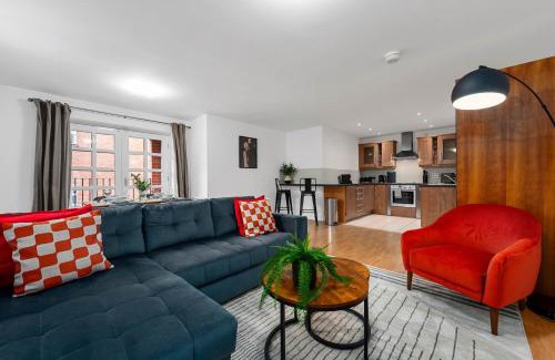 Trafford Apartamento | Modern Apartment, Free Parking by City SuperHost