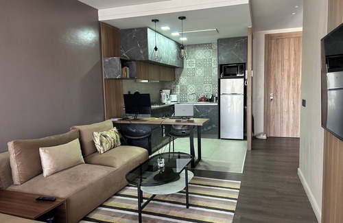 LA GIRONDE Apartamento | Modern apartment in the city center