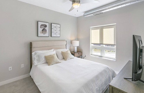 Eden Prairie Apartamento | Modern Apartment in Prime Location (ID7210X86)