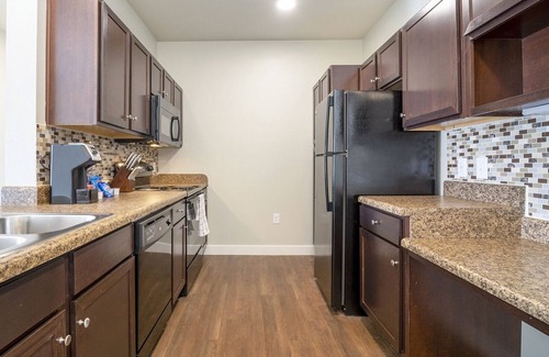 Powdersville Apartamento | Modern Apartment in Prime Location (ID9141X74)