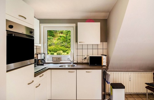 Lautenthal Apartamento | Moderno apartamento en ubicación de ensueño con vistas a la montaña, jardín comunitario y Wi-Fi