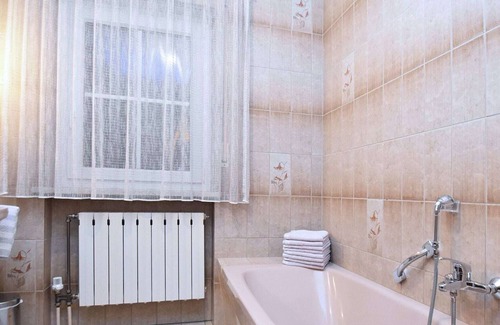 Roehrnbach Apartamento | Apartamento moderno en Goggersreut con terraza