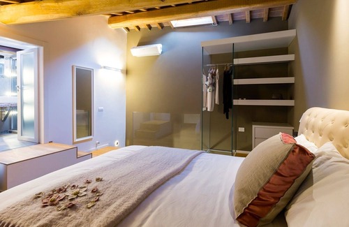Montefalco Apartamento | Apartamento moderno en el corazón de Montefalco.