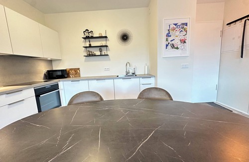 Haaleiti Apartamento | Modern apartment in Lágaleiti in Reykjavik