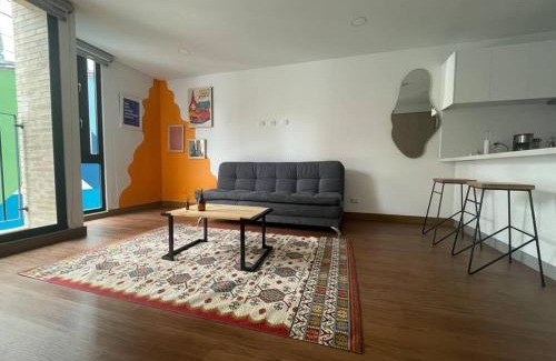 Centro International Apartamento | Modern apartment in new building.