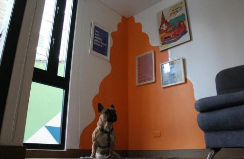 Centro International Apartamento | Modern apartment in new building.