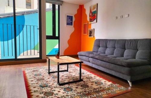 Centro International Apartamento | Modern apartment in new building.