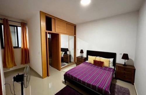 Sao Domingos Apartamento | Modern Apartment in Praia Baixo - 1 min Walking to Beach