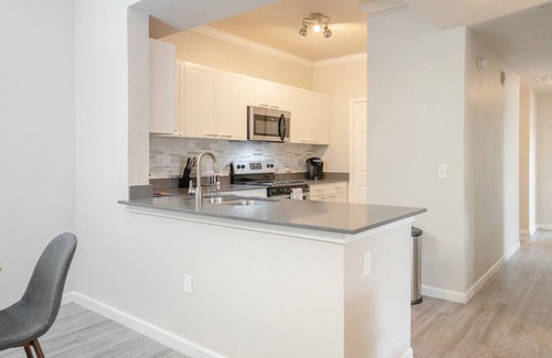 Tramonto Apartamento | Modern Apartment in Prime Location (ID4278)