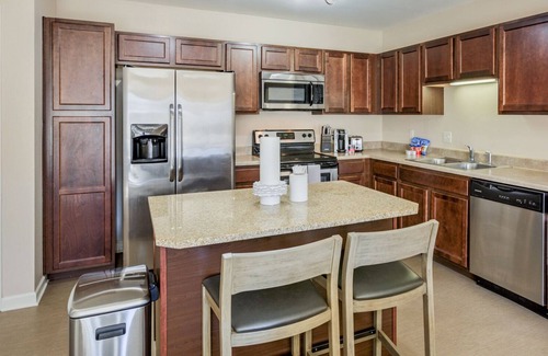 Papillion Apartamento | Modern Apartment in Prime Location (ID8073X25)