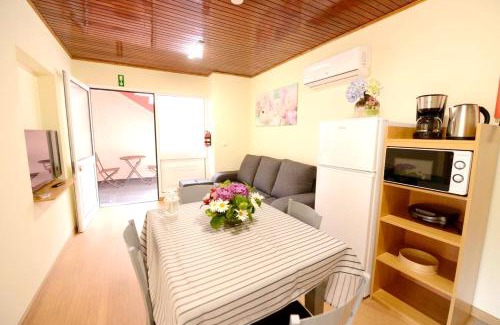 Campanario Apartamento | Modern apartment in Prazeres with shared pool, 150 m²